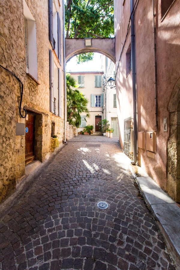 Au Coeur Du Vieil Antibes Et A 2 Pas De La Mer...公寓 外观 照片